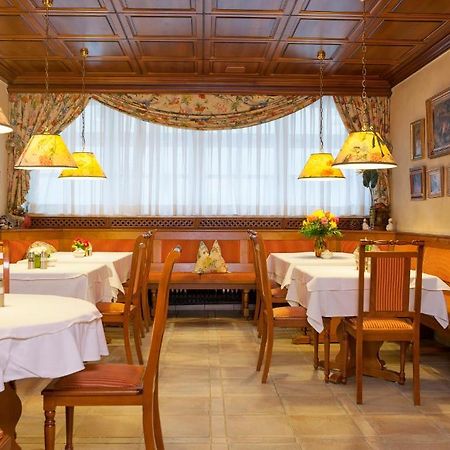 Hotel Wilder Mann Кёнигштайн Экстерьер фото