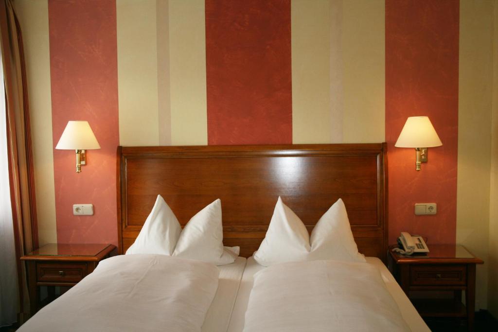 Hotel Wilder Mann Кёнигштайн Номер фото